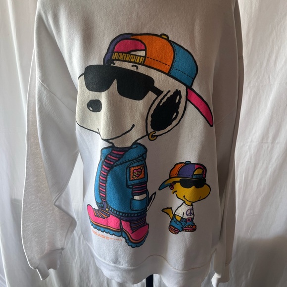 Peanuts White Sweatshirt with Cool Snoopy and Woodstock - Picture 1 of 11